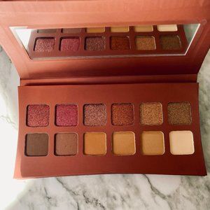 ILLAMASQUA Unveiled Artistry Palette